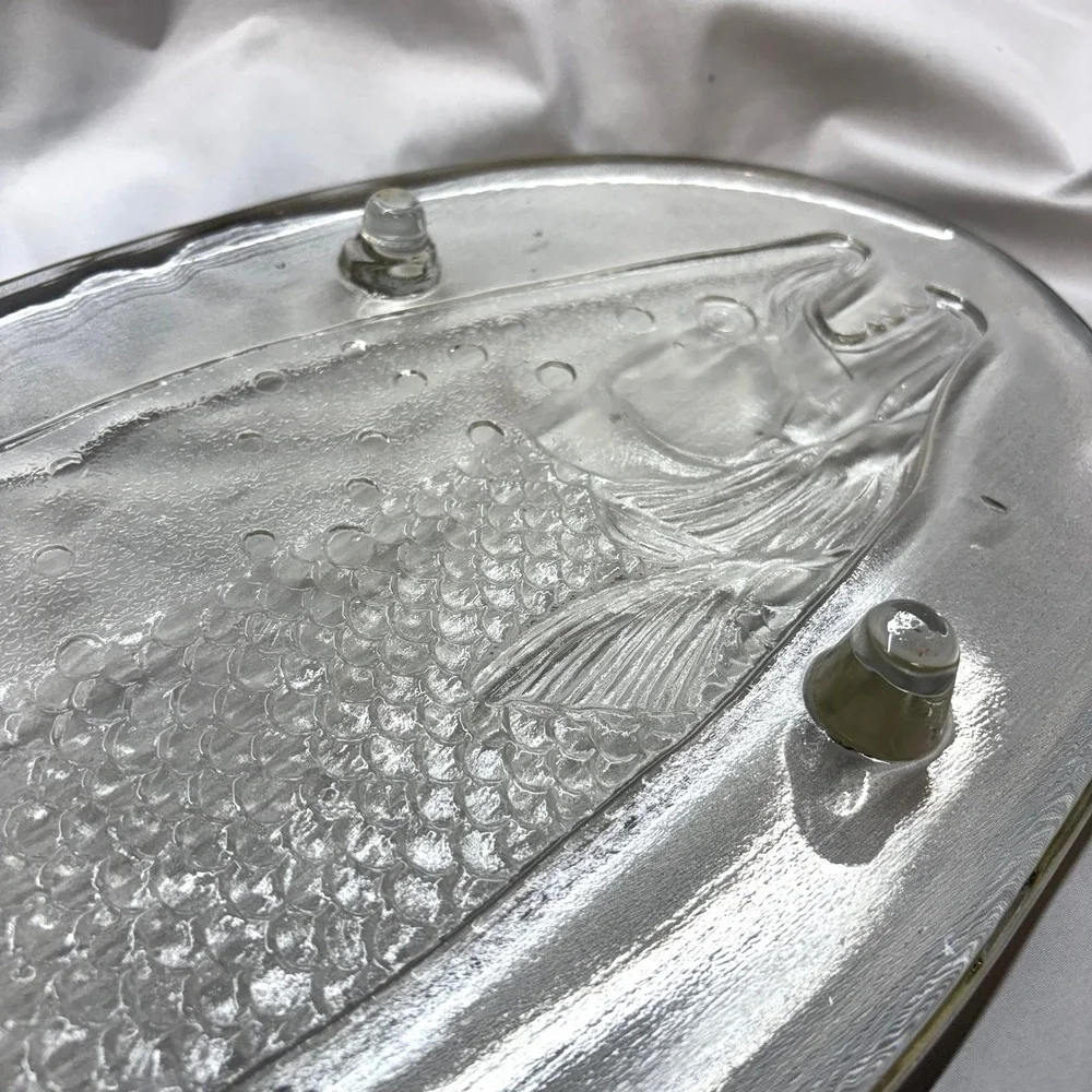 VTG Italglass Glass Fish Serving Platter Large 22.5in Good Embossed Salmon Tray